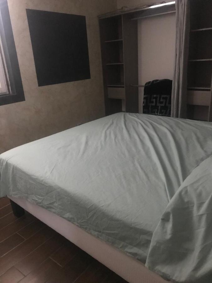 F3 Bord De Loire Complet Appartement Decize Buitenkant foto